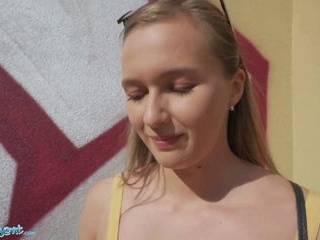 Частное порно видео на улице